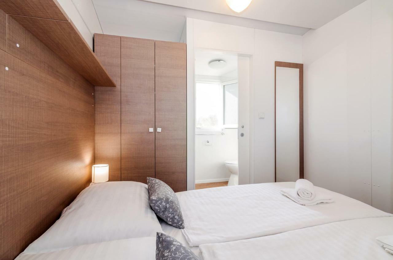 Camp San Antonio Otel Biograd Na Moru Dış mekan fotoğraf